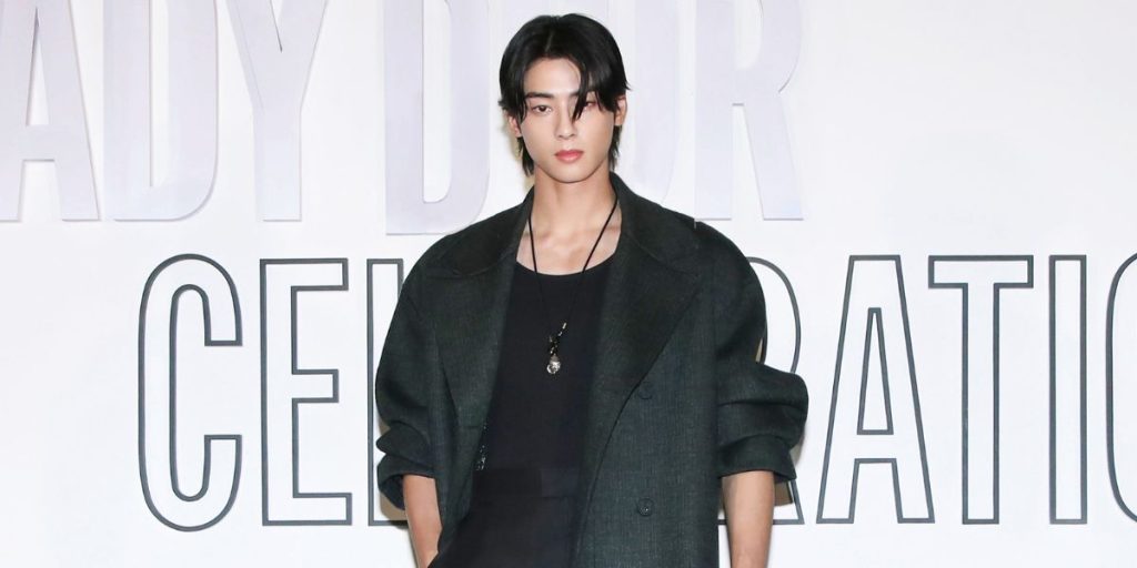 Cha Eunwoo at Lady Dior exhibition