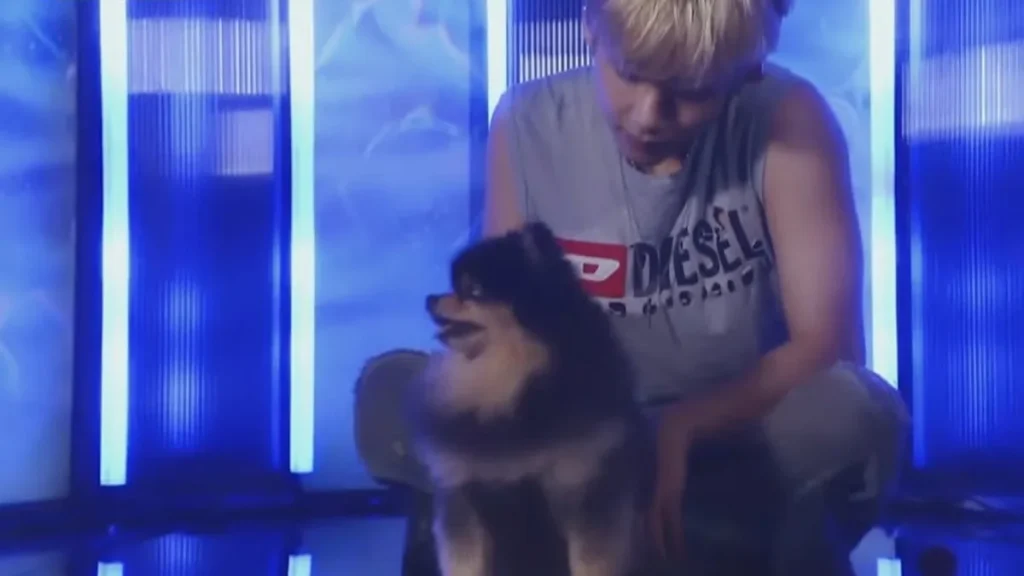 BTS V on m countdown with Yeontan