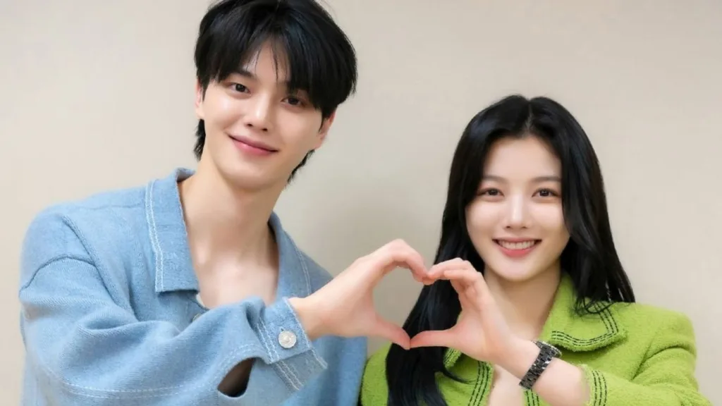 kim yoo jung and song kang at My Deomon script reading