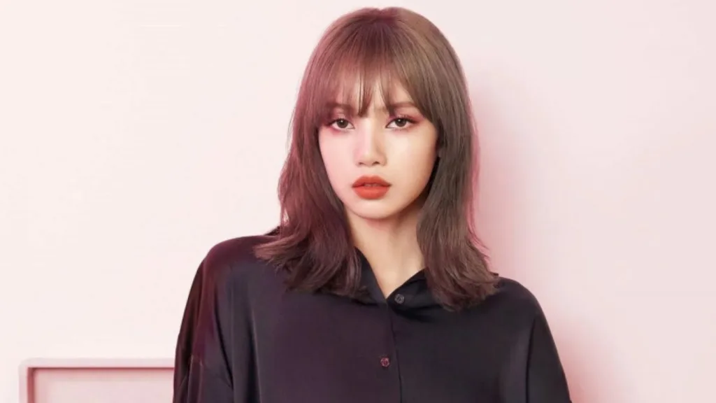 Lisa of blackpink wins cultural icon award