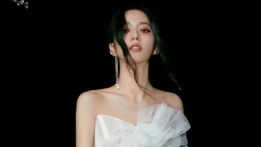 Flower by Jisoo ranks on the Billboard year-end charts