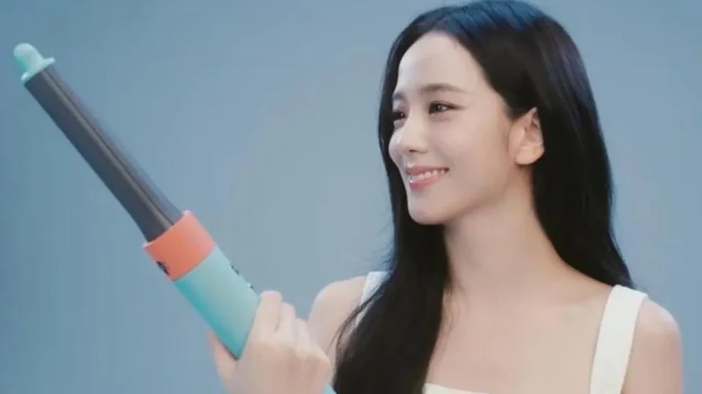 Jisoo dyson