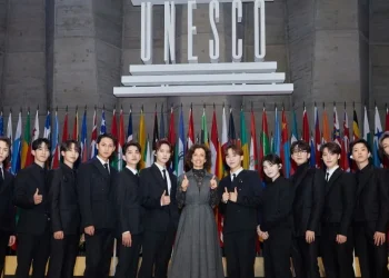 SEVENTEEN UNESCO