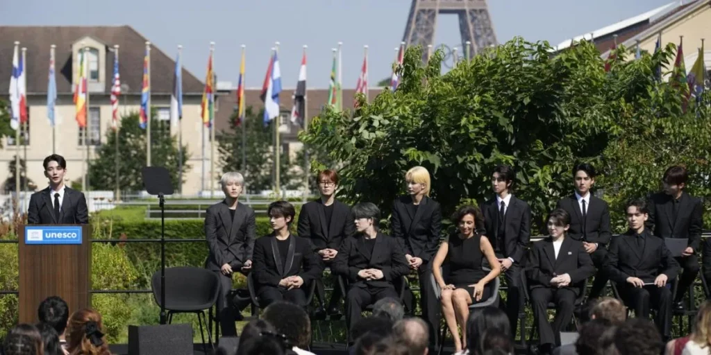 SEVENTEEN at UNESCO HQ in Paris