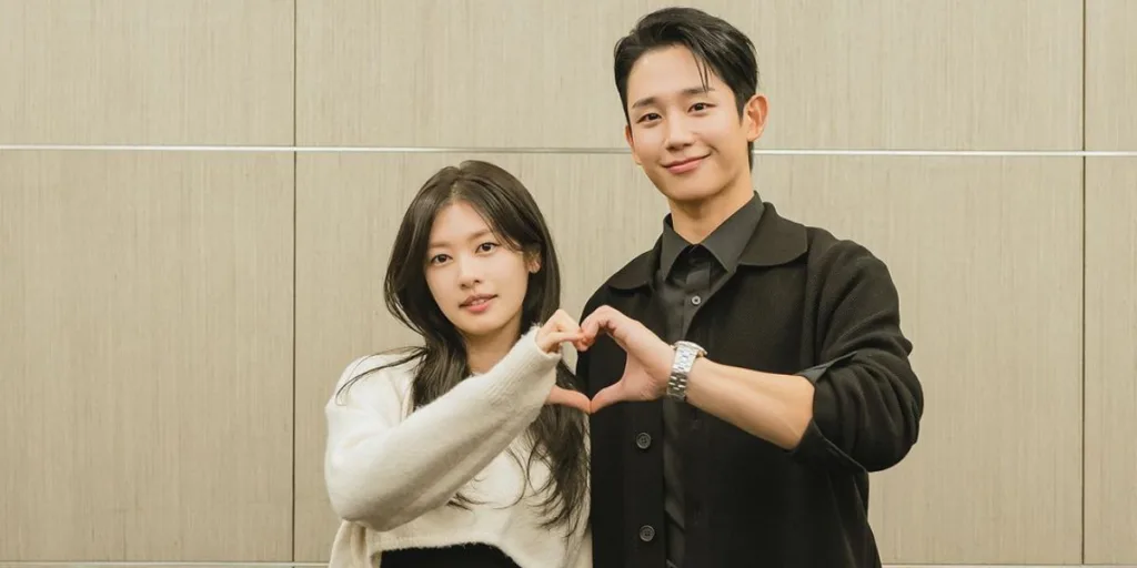 Jung Hae In and Jung So Min from love next door script reading session