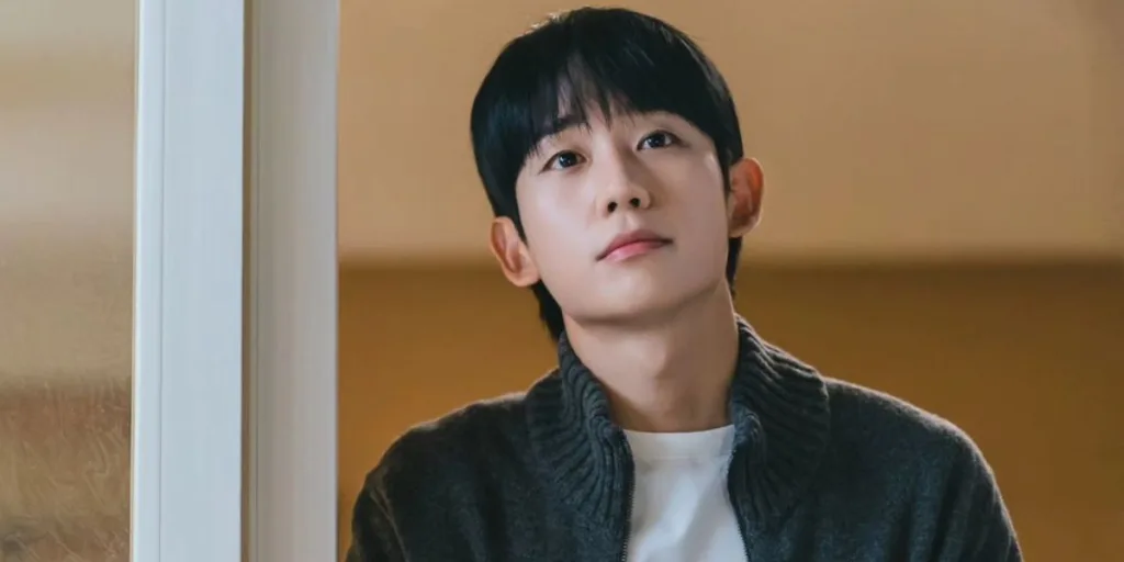 Jung Hae In in a still from Love Next Door