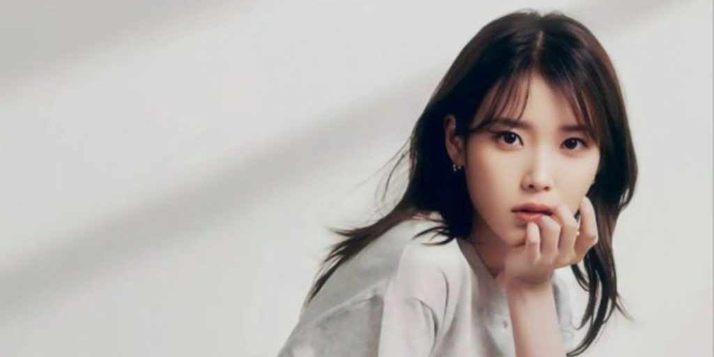 IU