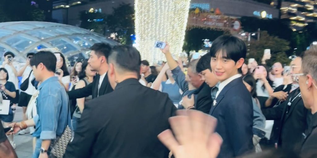 Jung Hae In at Dior Holiday Season in Singapore