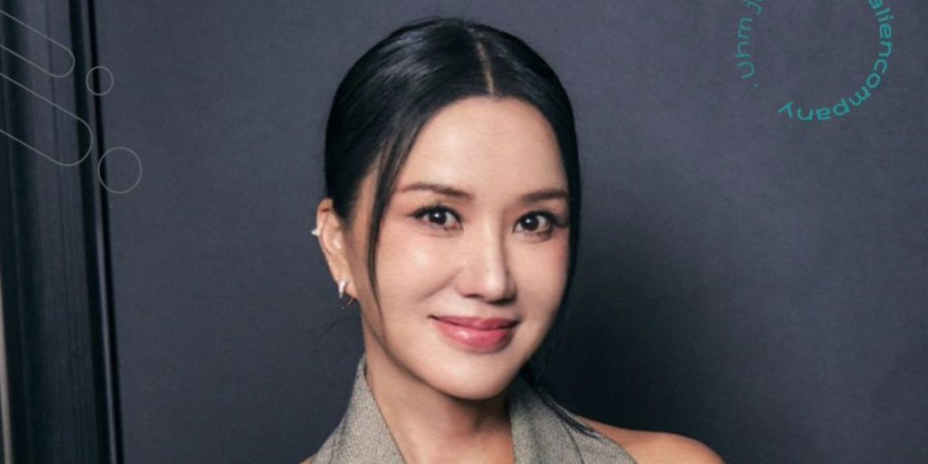 Uhm Jung Hwa signs wiith Alien Company