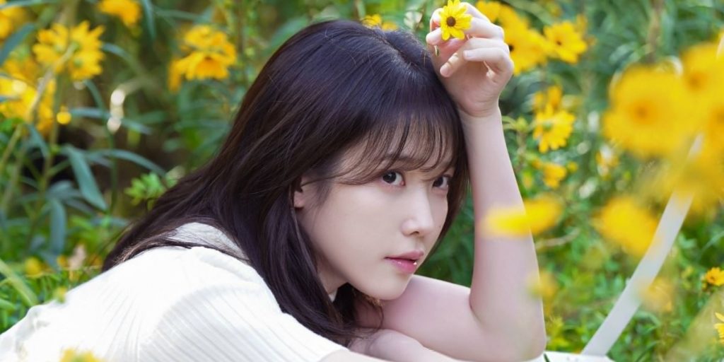 IU