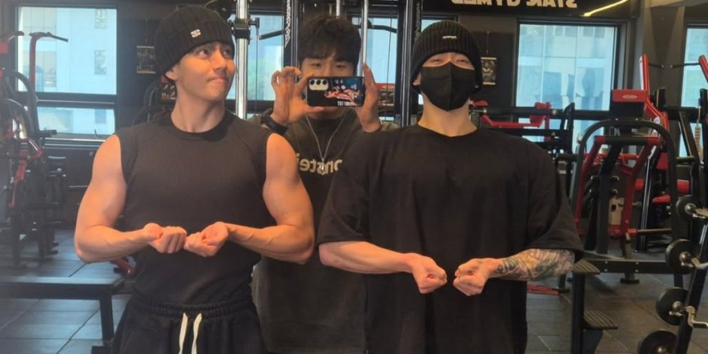 BTS V and Jungkook in new gym photos