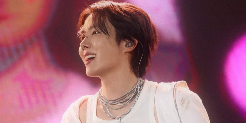 BTS j-hope at HOPE ON THE STAGE concert