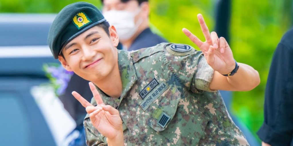 BTS V greeting press at the Sports Park in Chuncheon after discharging from the military on June 10, 2025