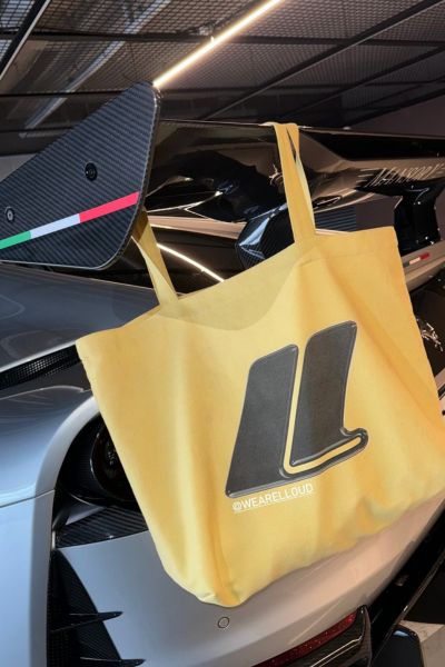 Lisa introducing Ferrari 812 GTS mansory