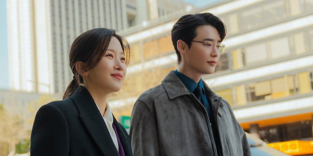 Mun Ka Young and Lee Jong Suk in a still from 'Law and The City'