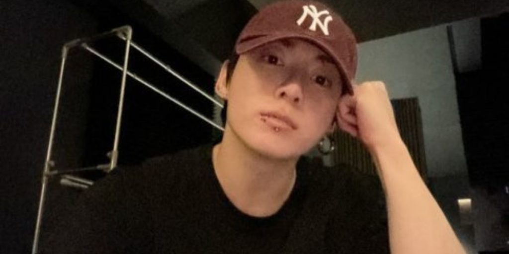 Jungkook during his Weverse live on September 1