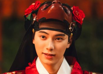 Lee Chae Min in a teaser for 'Bon Appetit, Your Majesty'