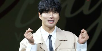Lee Yi Kyung