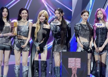 BABYMONSTER at 2025 MAMA Awards