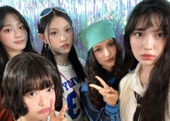 NewJeans members Minji, Danielle, Hanni, Haerin, and Hyein