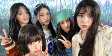 NewJeans members Minji, Danielle, Hanni, Haerin, and Hyein