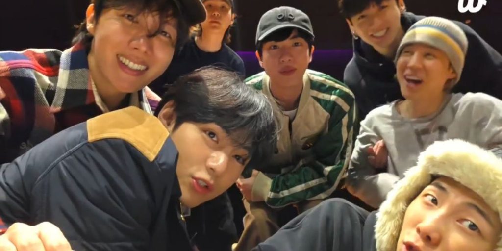 BTS in a recent Weverse live
