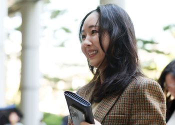 Min Hee Jin arrives for court hearing