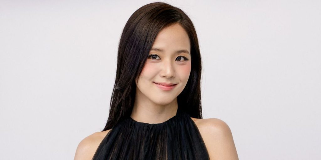 Jisoo at Dior show in Paris